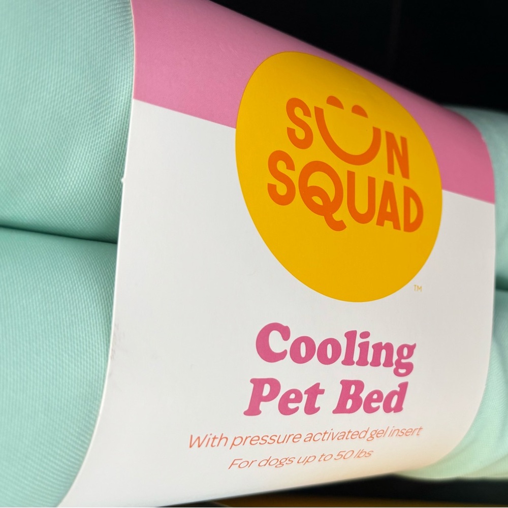 SUN SQUAD NWT pet cooling bed -stripe -32lx24wx2.5h - Picture 7 of 7